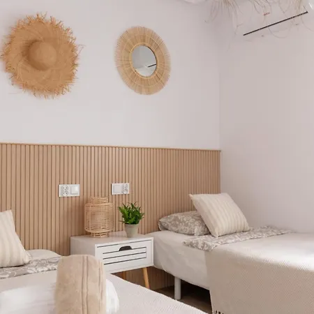 Hola Amigo's Playa Locos 또레비에하