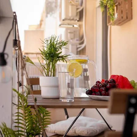 Hola Amigo's Playa Locos *