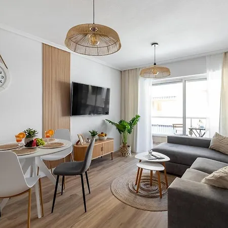 Hola Amigo's Playa Locos Апартаменты Торевьиа