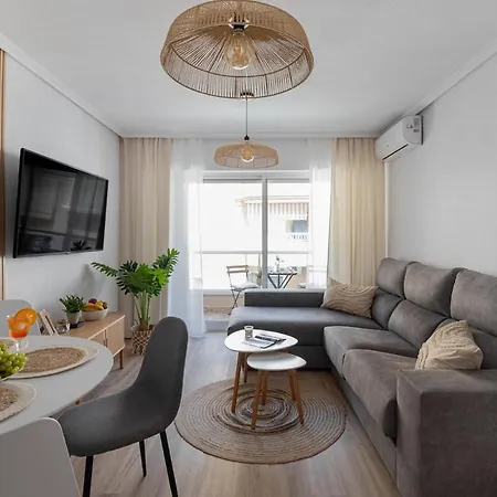 Hola Amigo's Playa Locos *