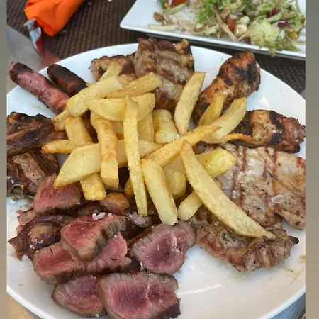 Апартаменты Hola Amigo's Playa Locos Торевьиа